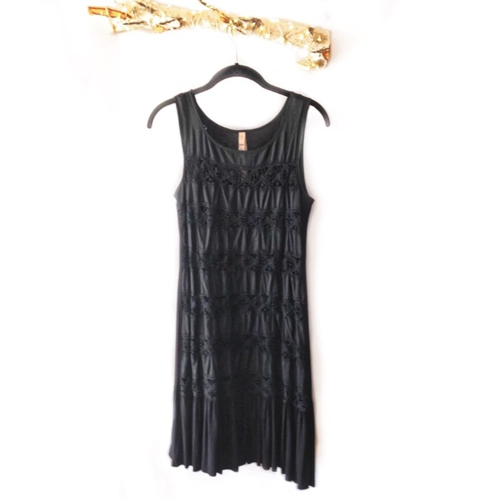 Bailey 44 Black drop-waist ruffle hem lace dress